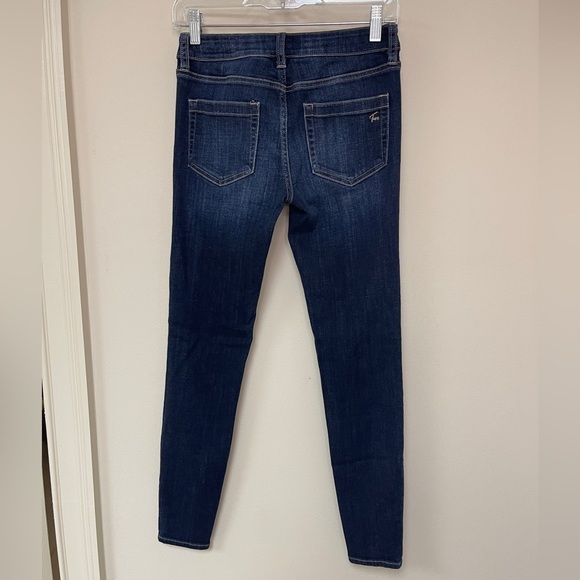 Two by Vince Camuto: Women's Dark Wash Skinny Denim Jean, Size 25 - Picture 2 of 9
